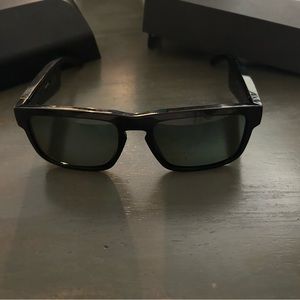 Bose sunglasses with speakers